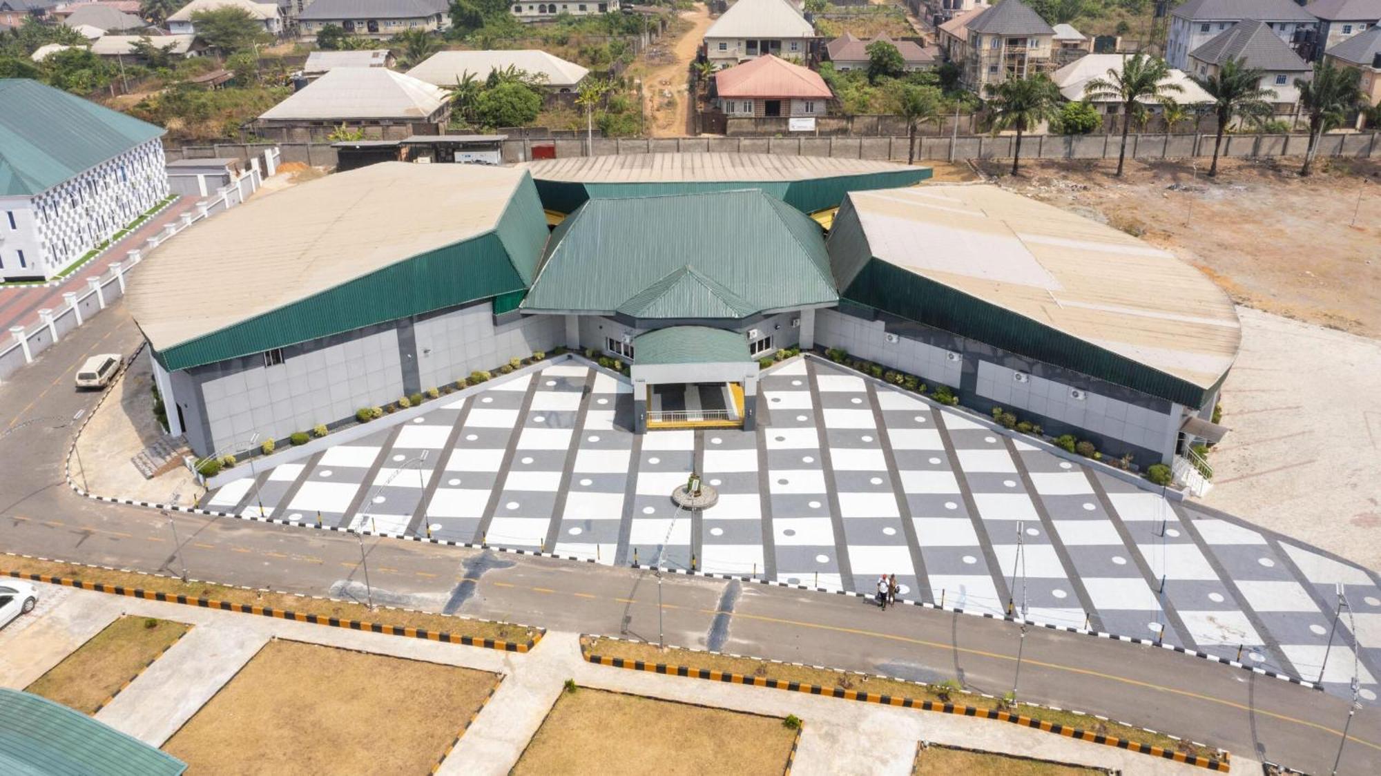 Murphy'S Mansion Resort Umuahia Exterior foto